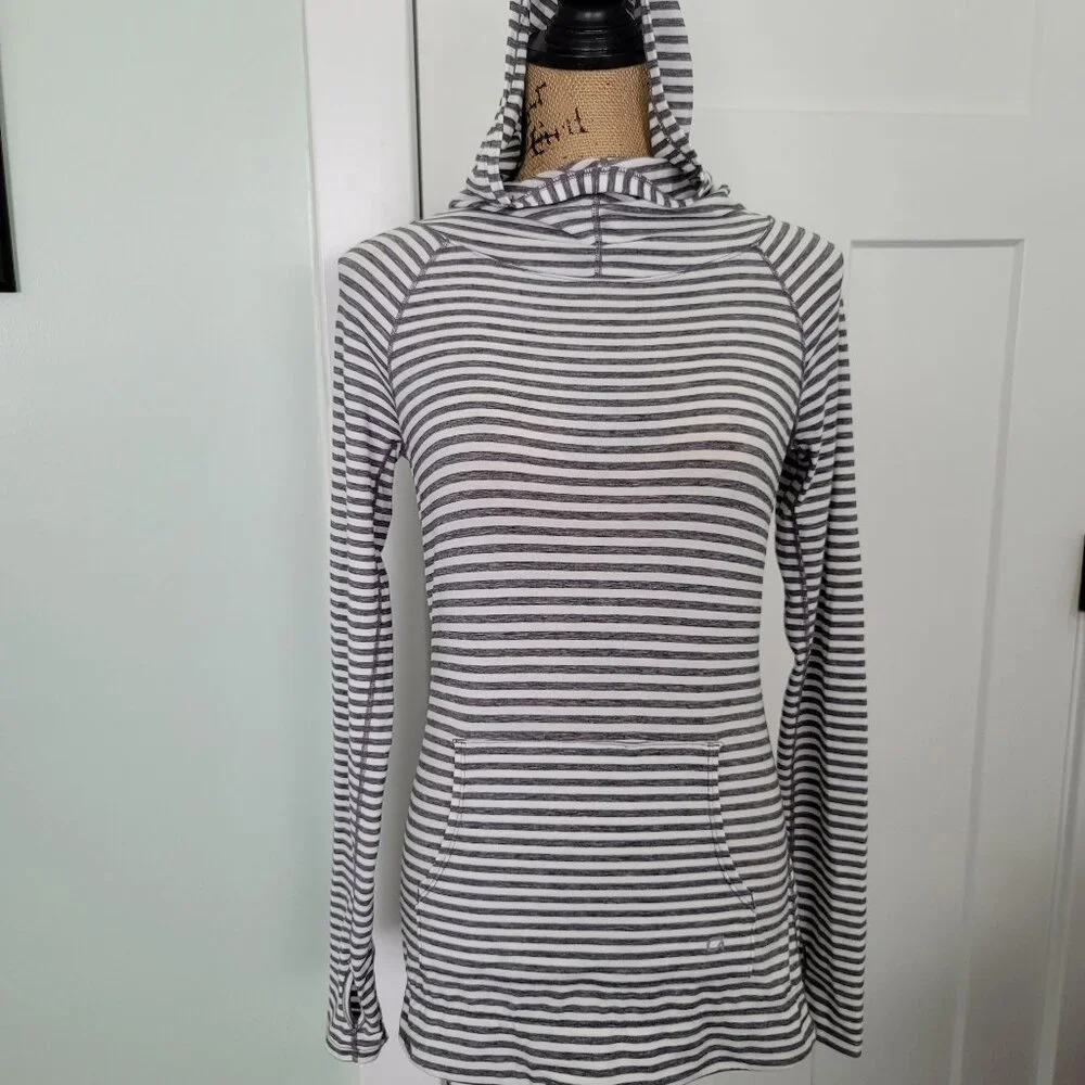 Gap Fit Breathe XS Grey &  White Stripe Funnel Neck Hoodie XS with Thumbholes - Picture 2 of 13